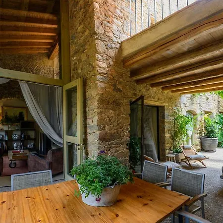 Holiday home El Salt De La Reina Palau Saverdera
